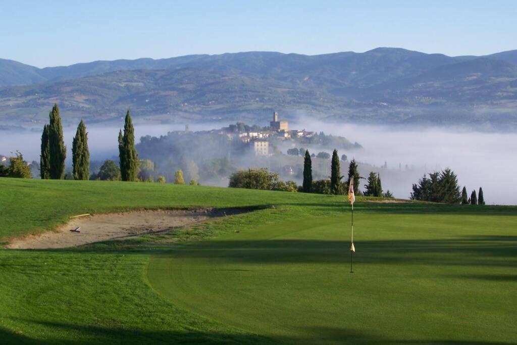 Villa Liz Tuscany, Private Pool, Hot Tub, Property Fenced, Pets Allowed Поппи Экстерьер фото